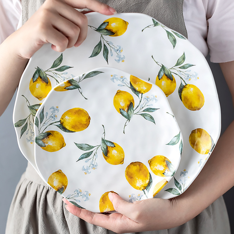 Cake Board Round - ชุดจานอาหารค่ําเซรามิคมะนาวยุโรปจานขนมสร้างสรรค์ Tania Bulhoes Louça บนโต๊ะอาหาร